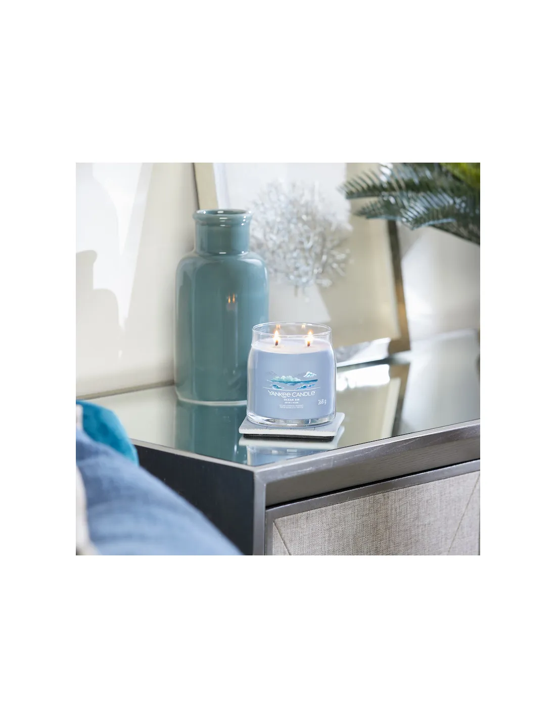 Yankee Candle Air D'océan - Moyenne Bougie 2 Mèches 4 Yankee Candle Air D'océan - Moyenne Bougie 2 Mèches – Image 2