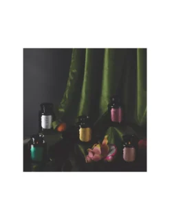 Baltic Amber - Apothecary Black Candle Paddywax -Magasin De Bougies Parfumées Pour La Maison baltic amber apothecary black candle paddywax 3