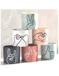 Bougie "Finger Crossed" - Wisteria & Willow -Magasin De Bougies Parfumées Pour La Maison bougie finger crossed wisteria willow 4