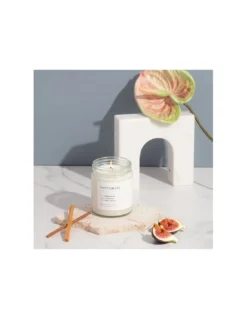 Bougie Santorini - Brooklyn Candle Studio -Magasin De Bougies Parfumées Pour La Maison bougie santorini brooklyn candle studio 2