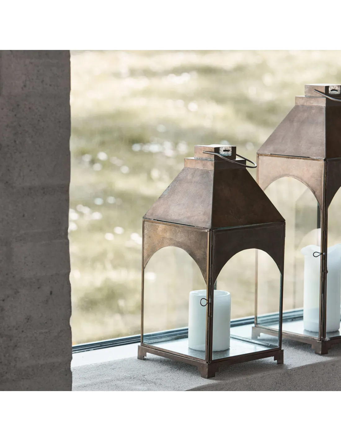 Moyenne Lanterne Arche En Laiton Antique - House Doctor 5 Moyenne Lanterne Arche En Laiton Antique - House Doctor – Image 3