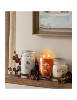Yankee Candle Roulé Cannelle Et Citrouille - Grande Jarre 2 Mèches -Magasin De Bougies Parfumées Pour La Maison roule cannelle et citrouille grande jarre 2 meches 5