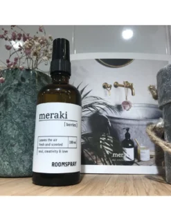 Meraki Spray Parfumé Berries 100ml -Magasin De Bougies Parfumées Pour La Maison spray parfume berries 100ml 3